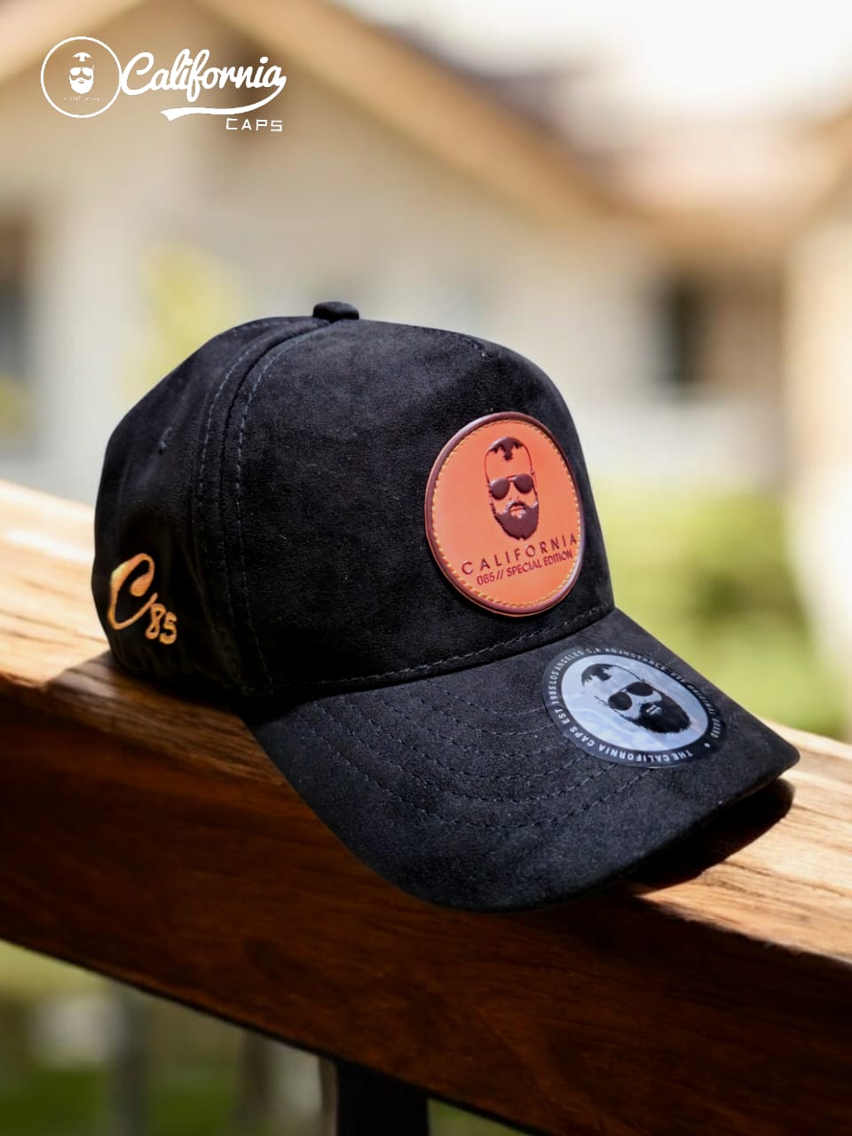Gorra 1.1 California Gamuzada Negra Logo