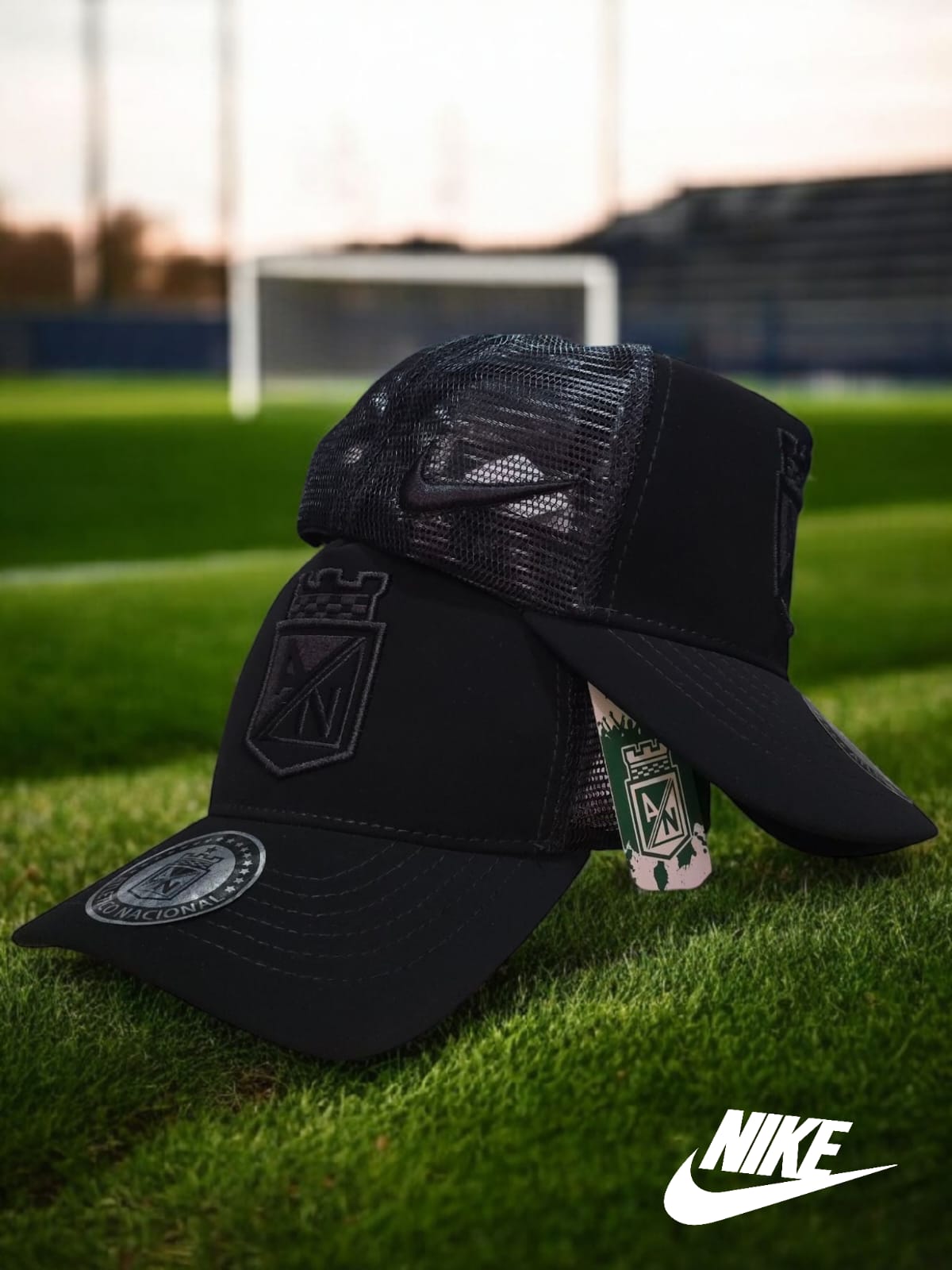 Gorra Especial Nacional Negra/Malla