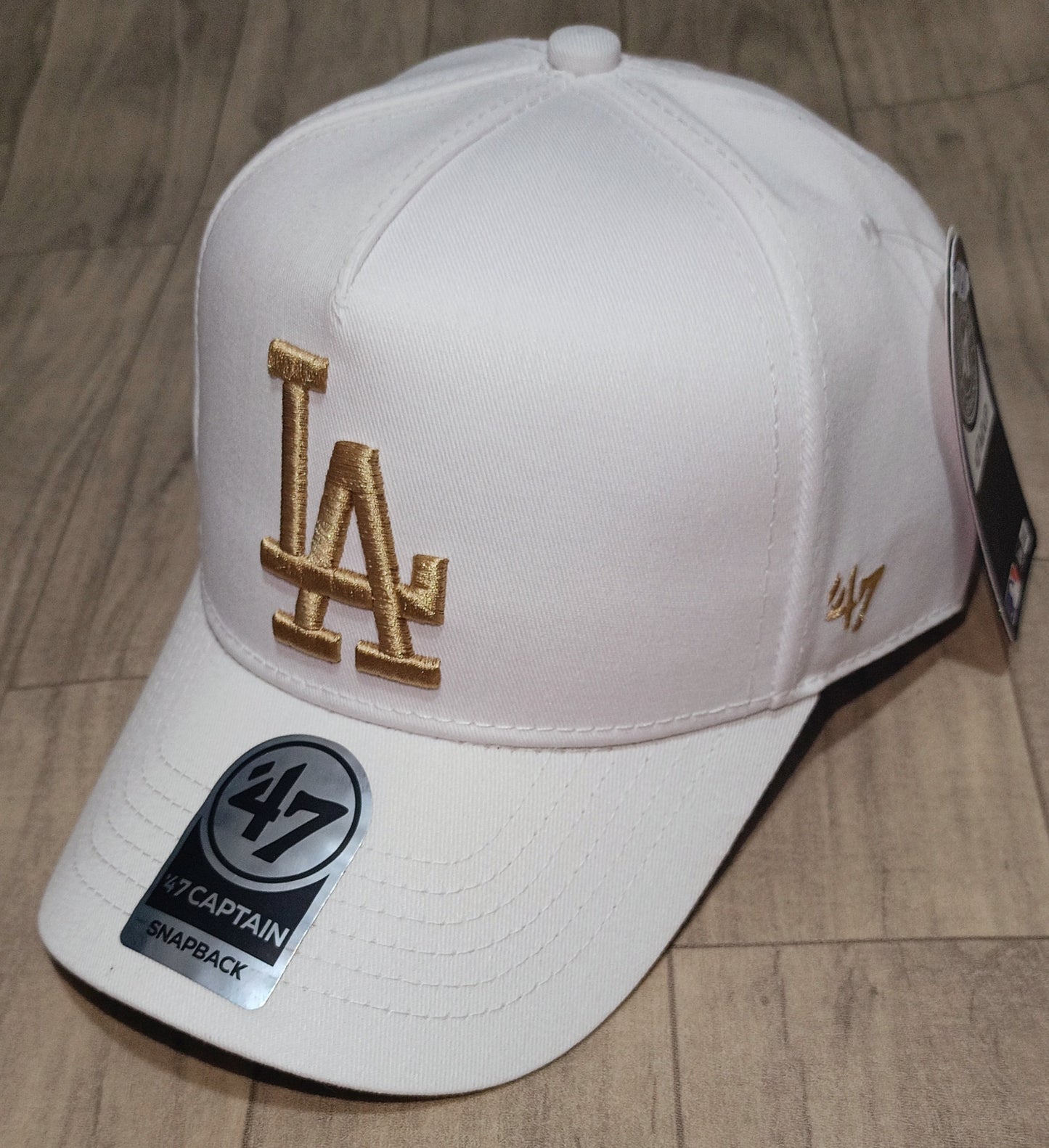 Gorra 1.1 L.A Blanca / Dorado