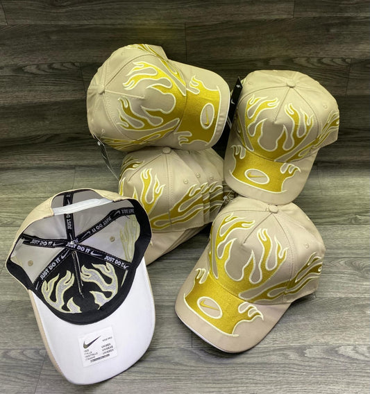 Gorra Especial 2 Nike Llamas Beige